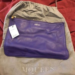 ALEXANDER MCQUEEN Purple Clutch w Skull Zipper
